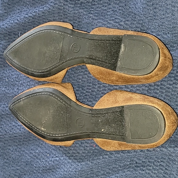 Tan Flats - Picture 3 of 4